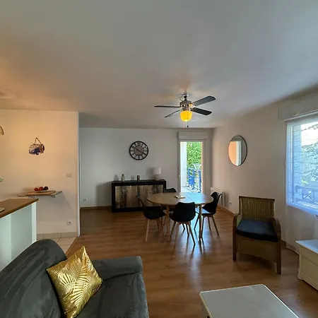 T2 Avec Balcon Et Garage Privé - Fr-1-197-601 *